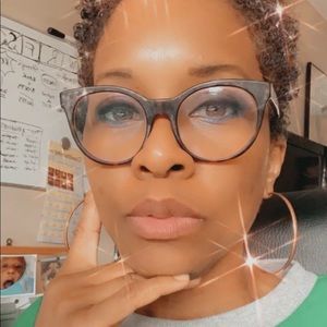 Meet your Posher, Keisha